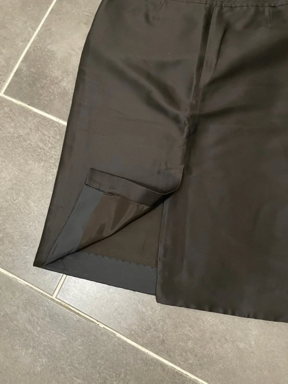 Worth silk skirt